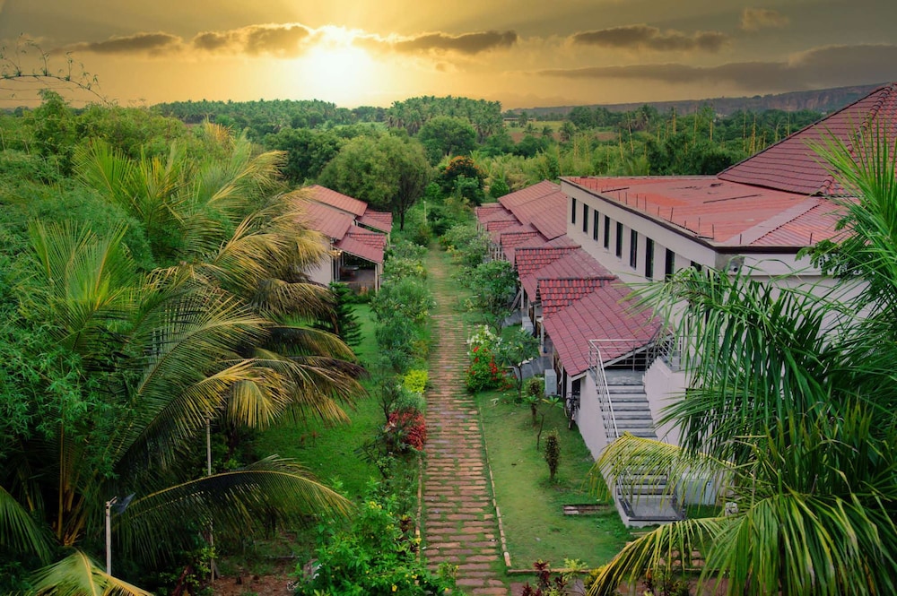 Morpho Banashree Resort