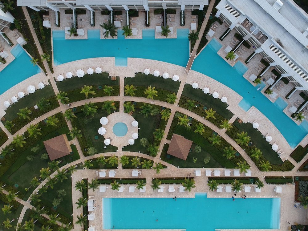 Falcon’s Resort by Meliá All Suites – Punta Cana (Katmandu Park Included)