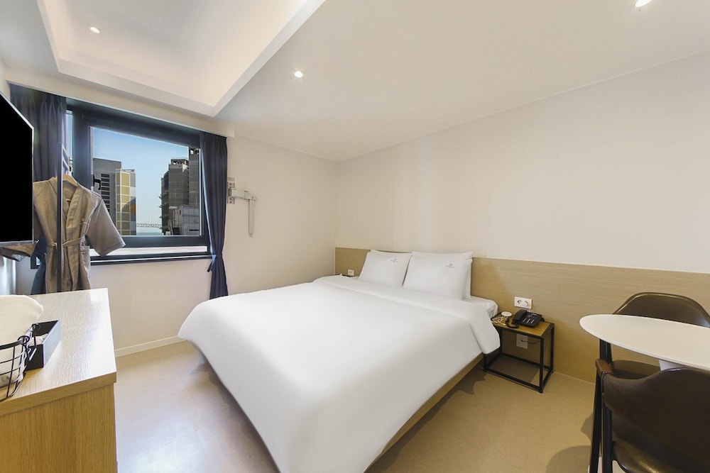 BONATREE HOTEL