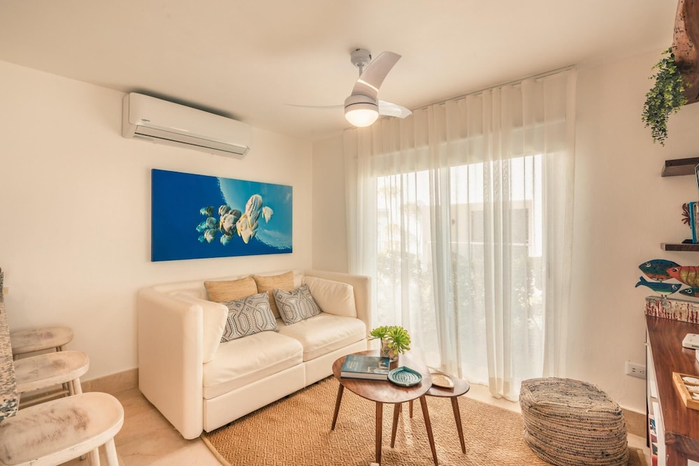 Limited Time Offer Breakfast Included 1BR Villa at Green One F2