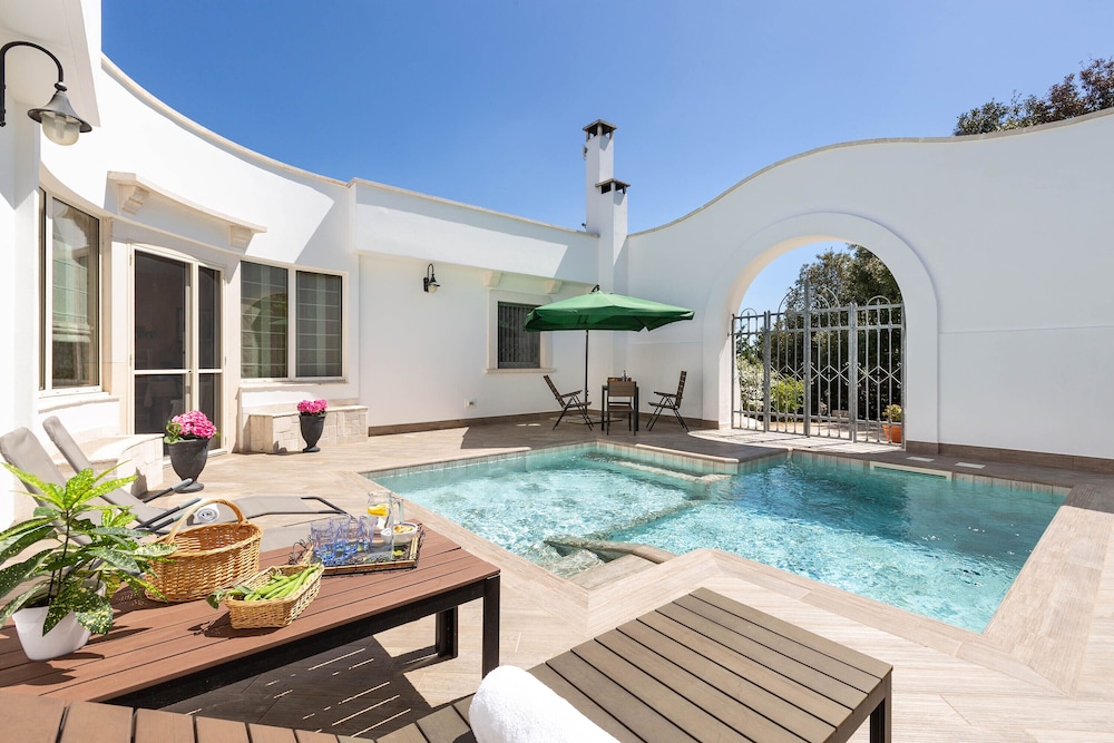 1916 Villa Virgilia by Perle di Puglia