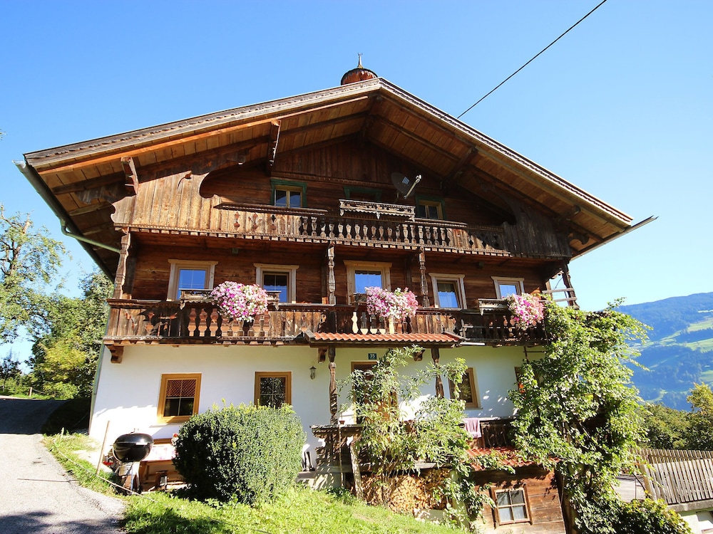 Wierer F Genberg in F Genberg