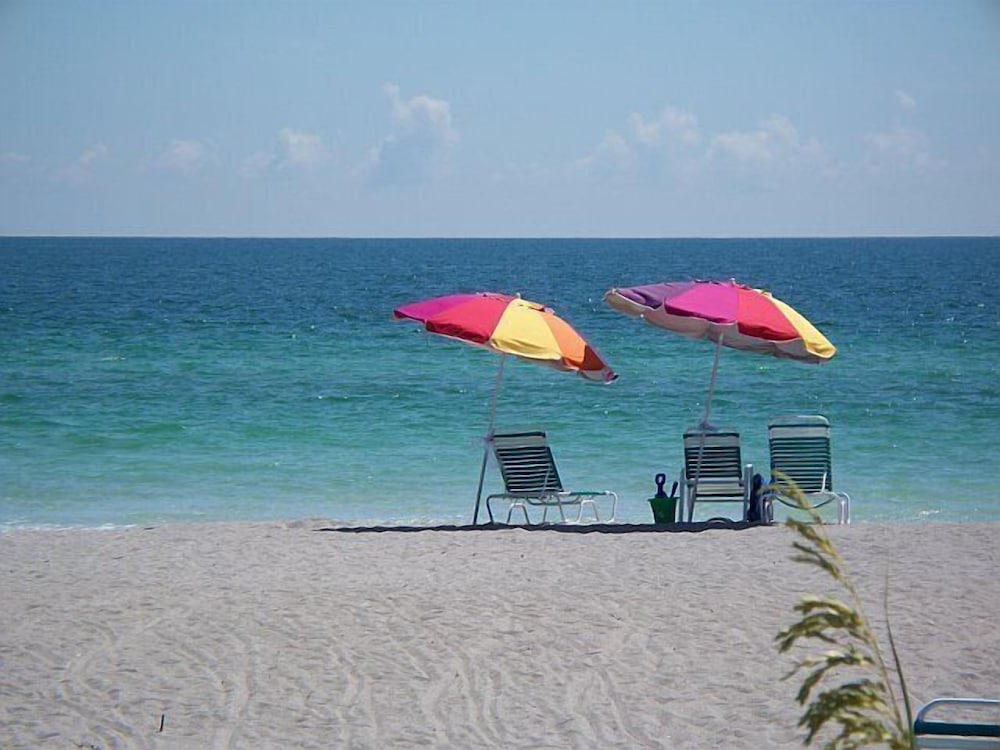 Sea Club I Beach Resort