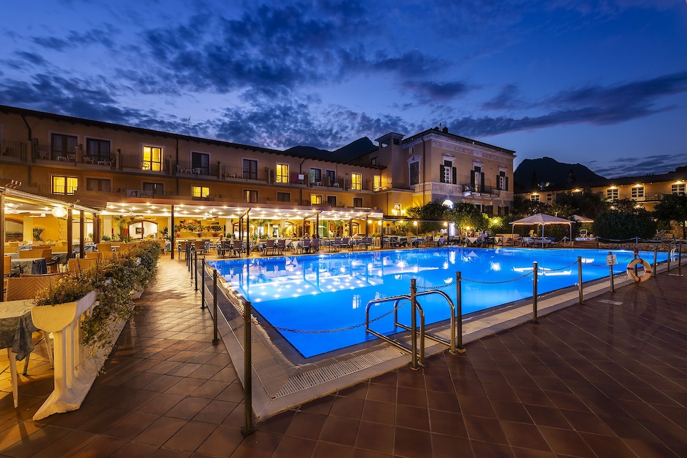 Villaggio Albergo Hotel Antico Monastero