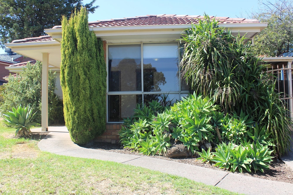 Australian Home Away at East Doncaster Andersons Creek 1