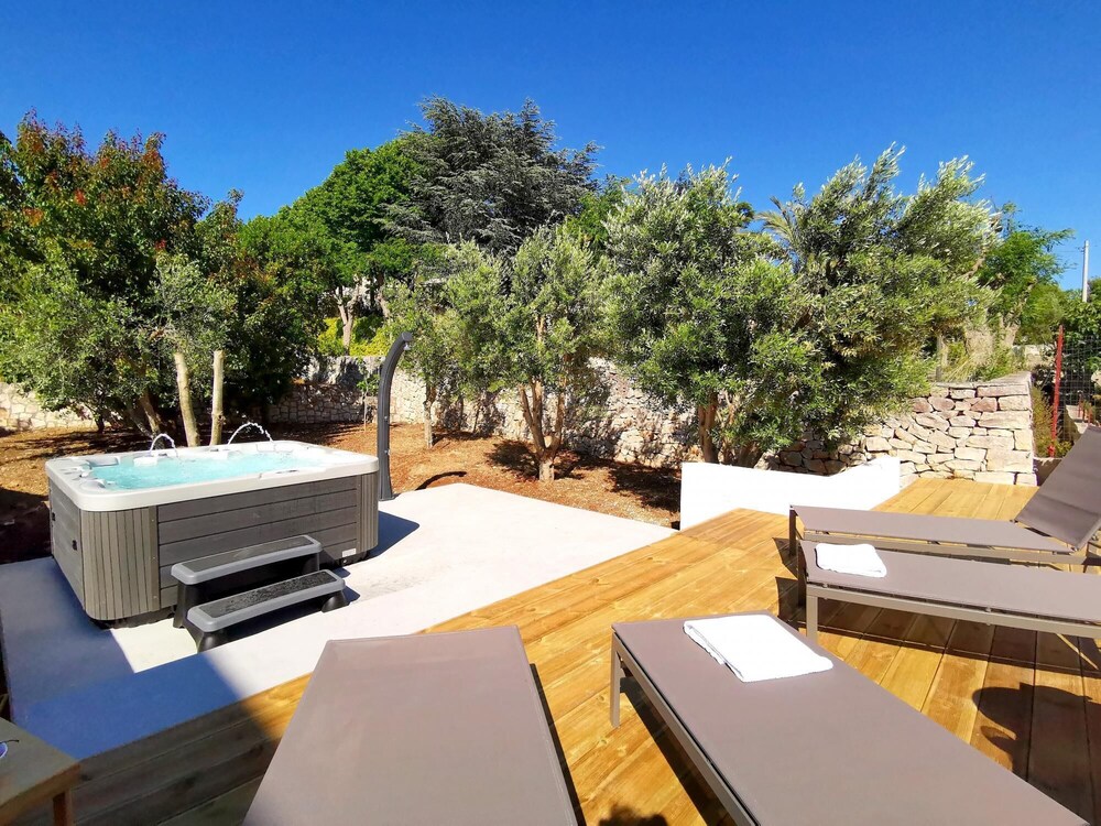 Villa Nucci With Hydromassage Pool