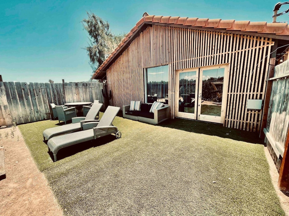 Earth Vinyasa Poolfire Pit Nearby Vineyards