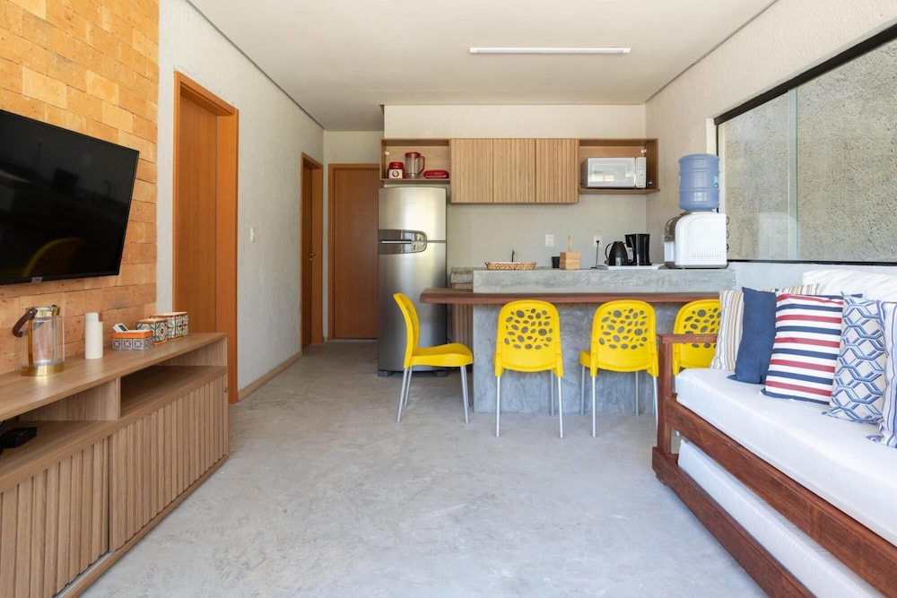 Incr vel Casa com Area Externa Particular