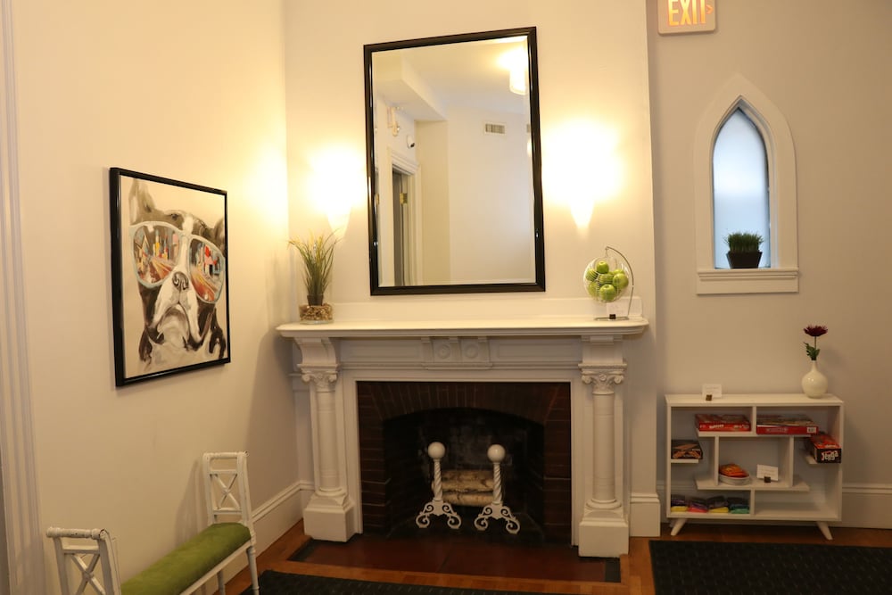 245 Newbury St