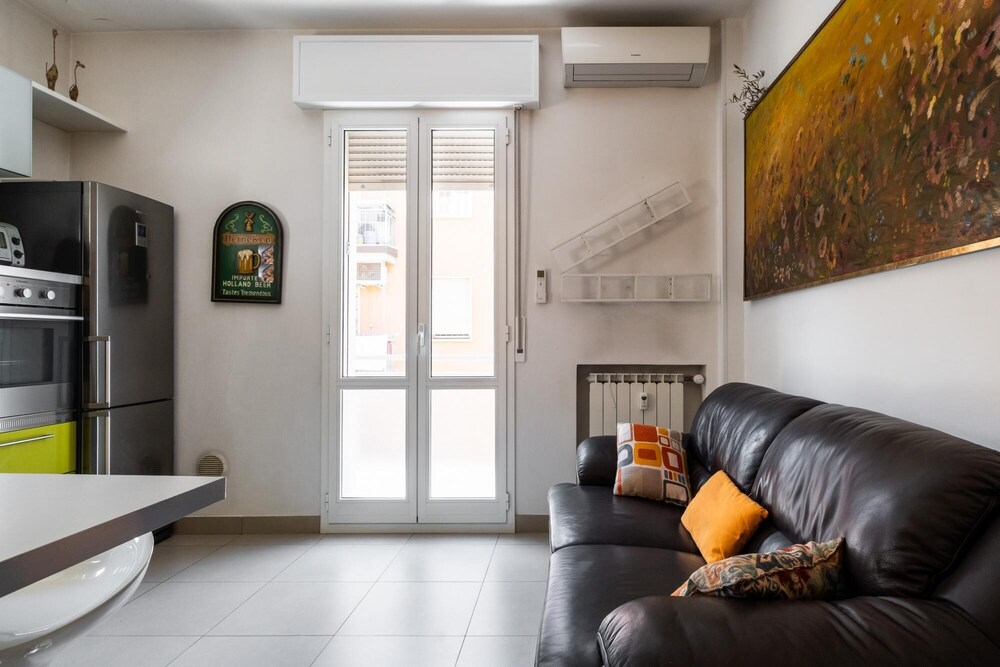 Bergonzoni 6 Apartment