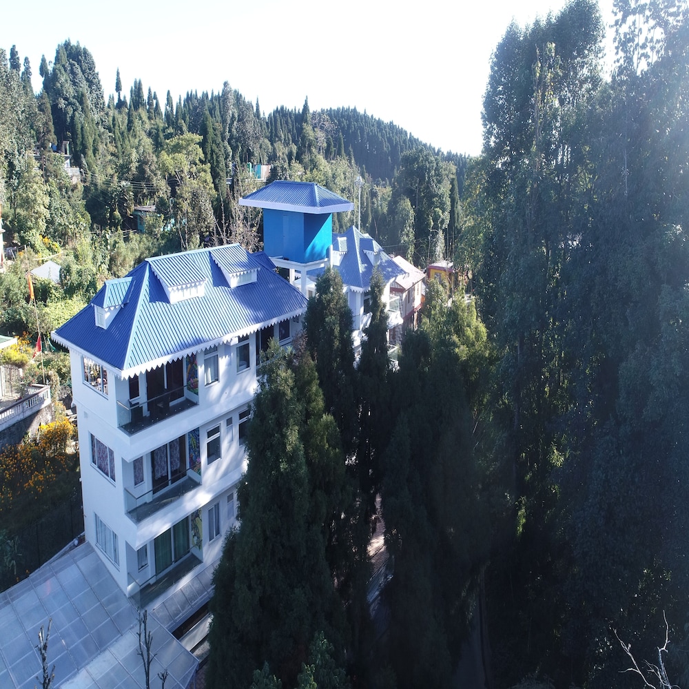 Amaira Resort & Farms