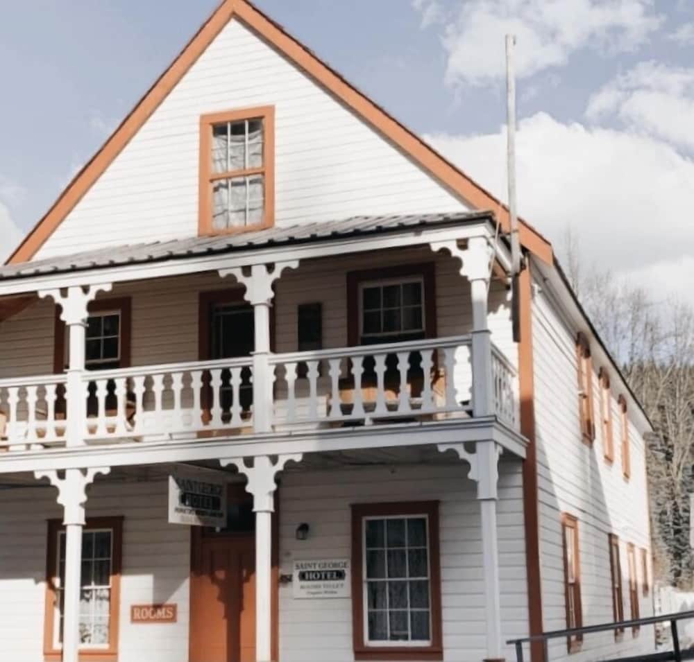 St. George Hotel