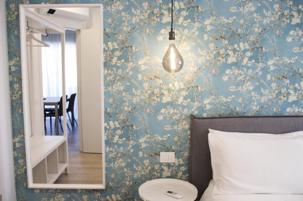 Bloom Apartments