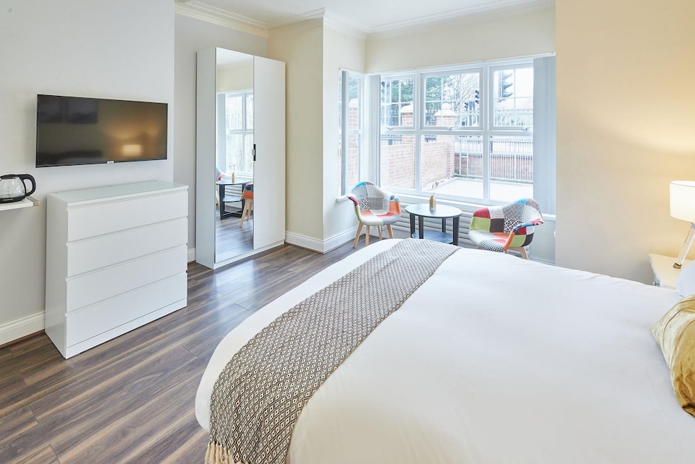 Host Stay Executive Suite