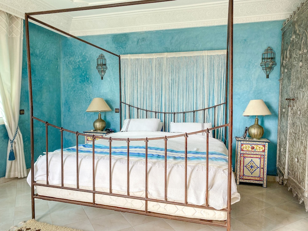 Luxury Villa Avec Jacuzzi Sidi Bouzid