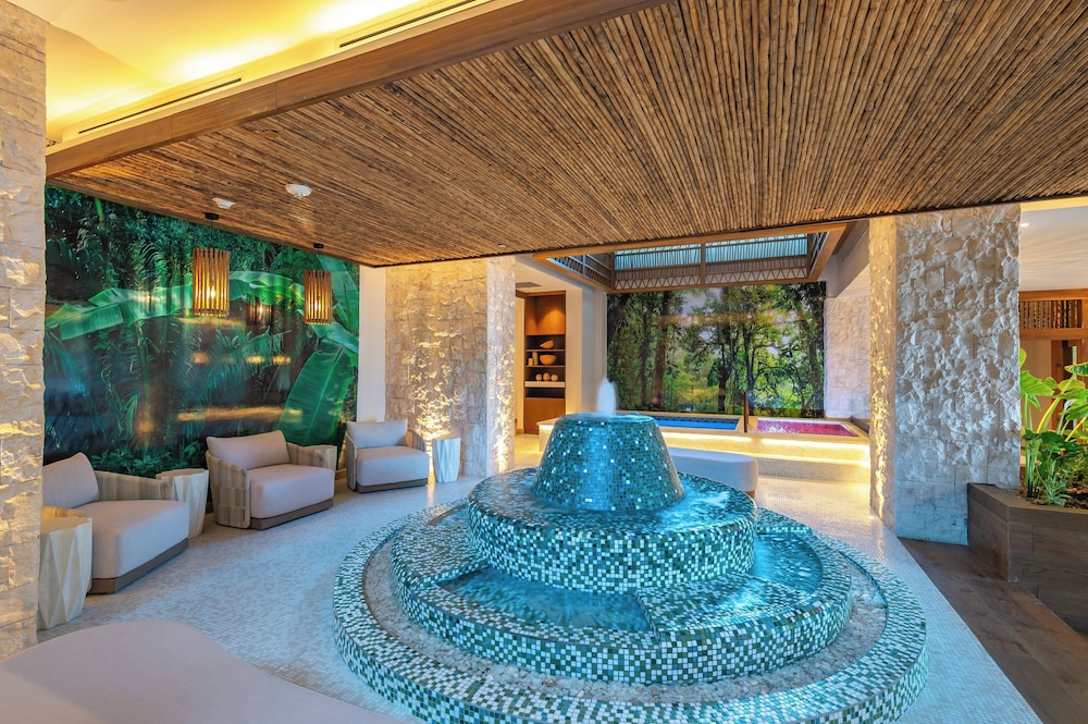 Kimpton Grand Roatan Resort And Spa, an IHG Hotel