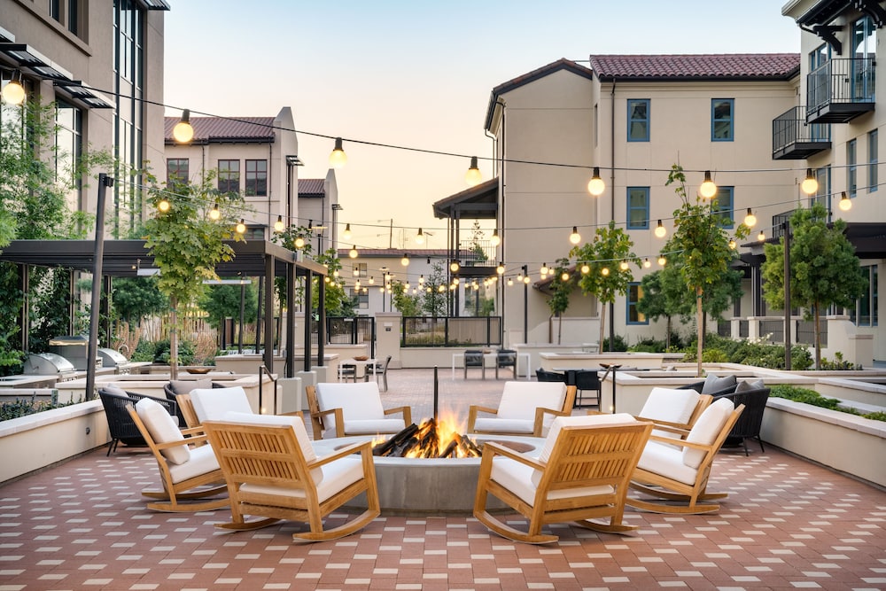 Locale Menlo Park
