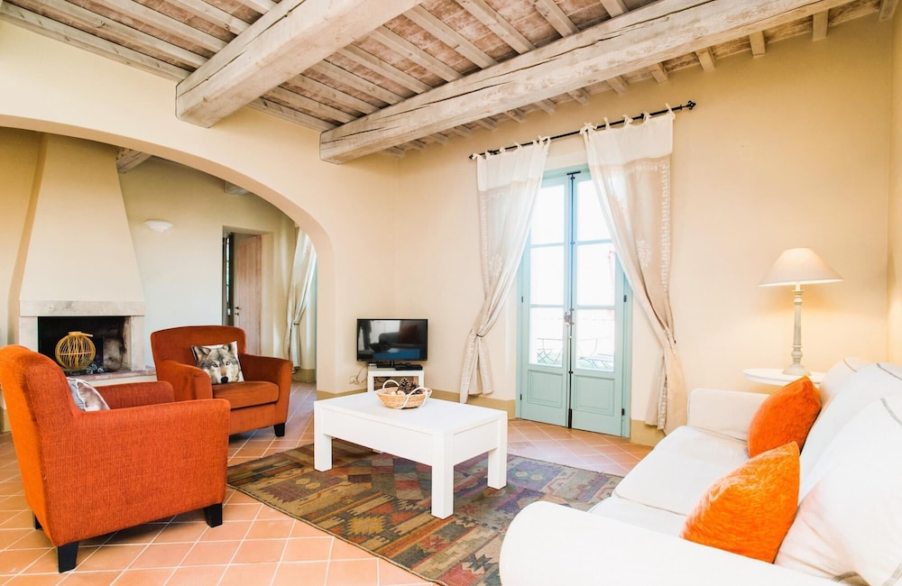 Luxury 2 Rooms Apt Pine in Siena Resort