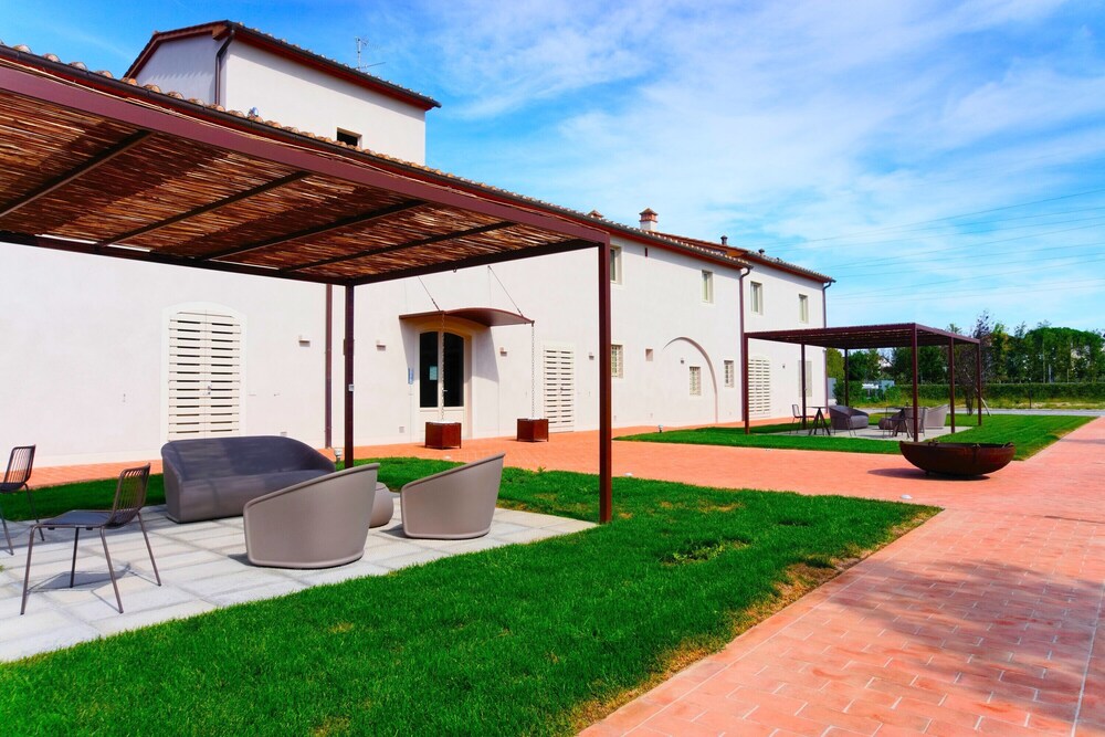 Trilo Superior Apt Close to Pistoia