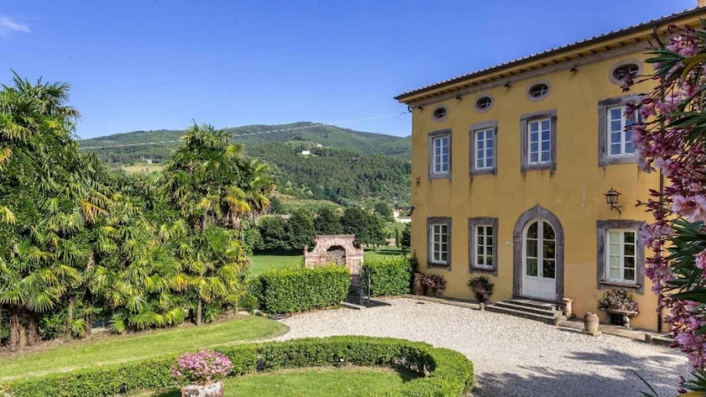 Noble Luxury Villa Near Lucca-villa Contorni