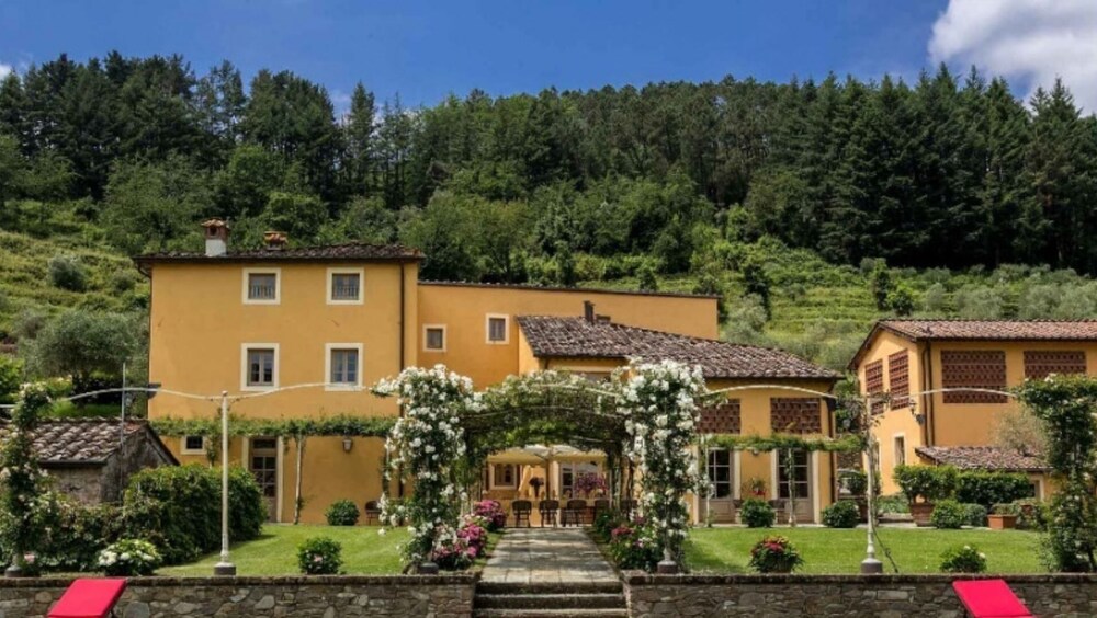 Luxury Country Villa Near Lucca-villa Fattoria
