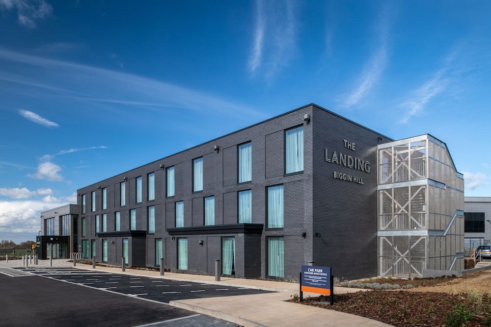 The Landing Hotel