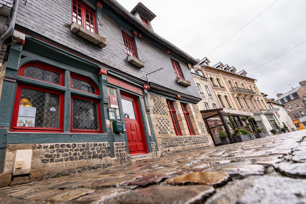 L'Absinthe Hôtel