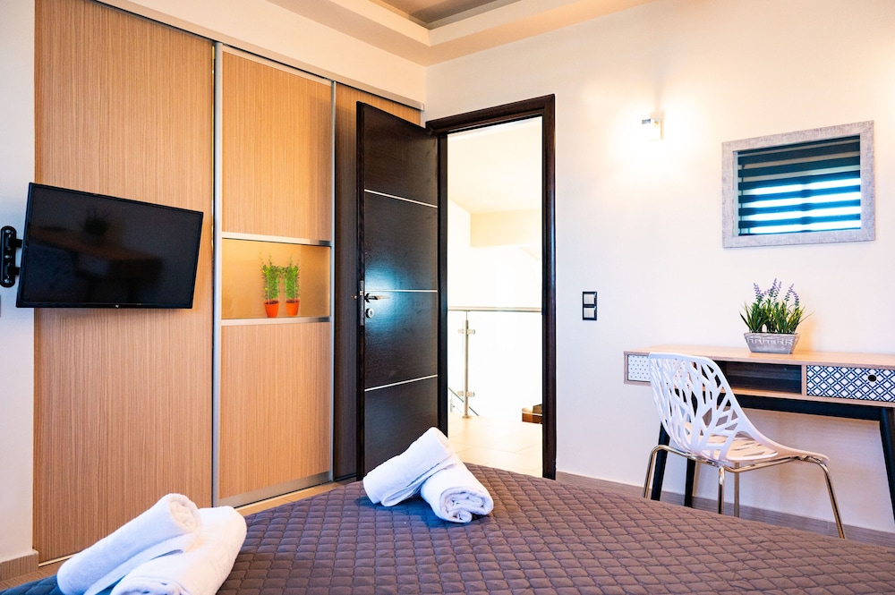 Villa Penelope-Live Cretan Hospitality