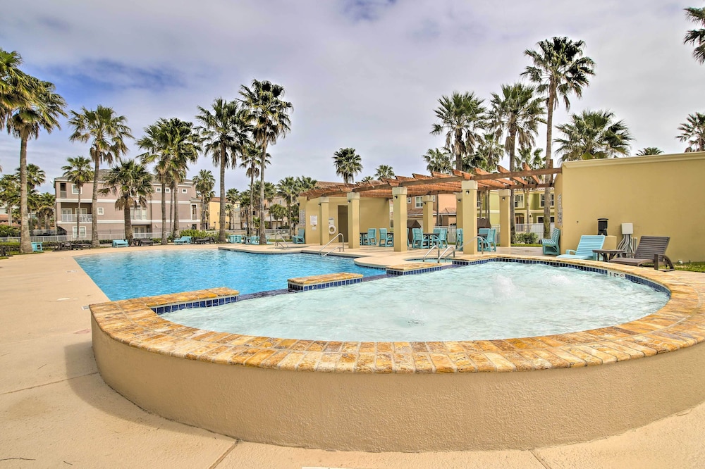 Sunny SPI Las Villas Condo w/ Resort Amenities!