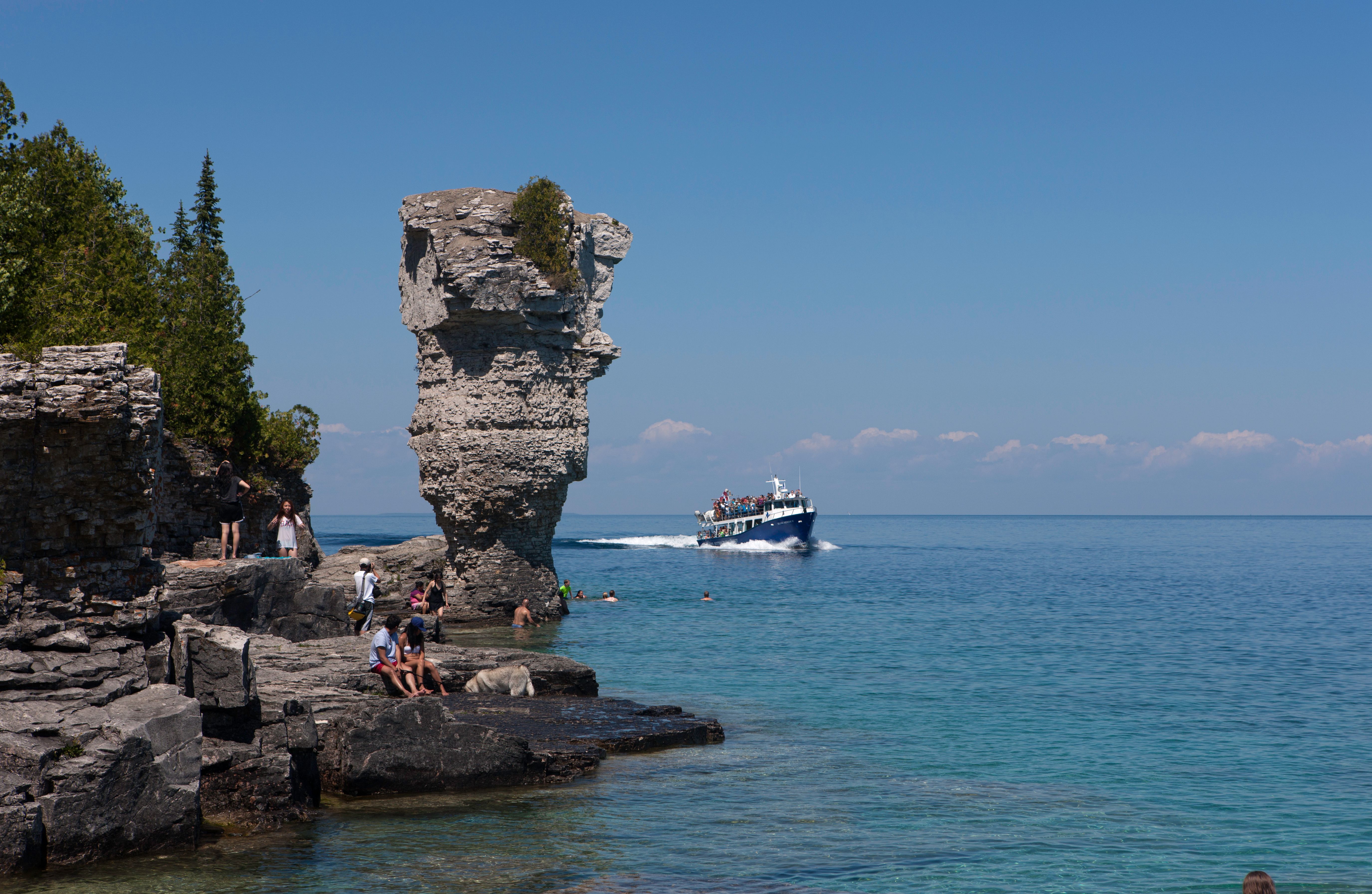 Holiday rentals Heron Bay