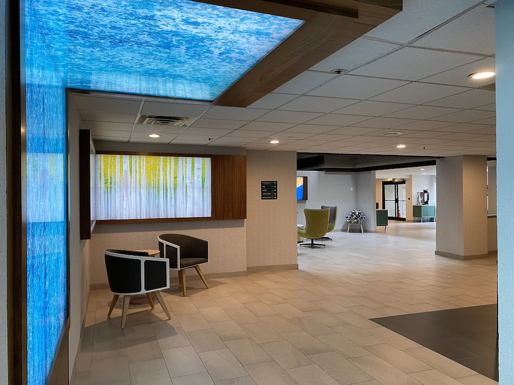 Holiday Inn Portland South, an IHG Hotel