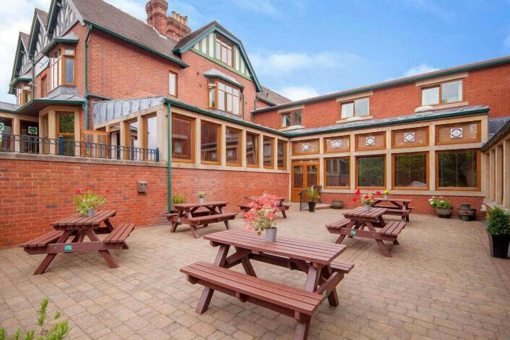 Staindrop Lodge Sheffield, Trademark Collection by Wyndham