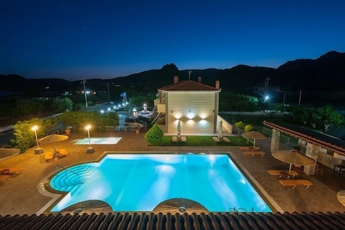 Evgatis Hotel