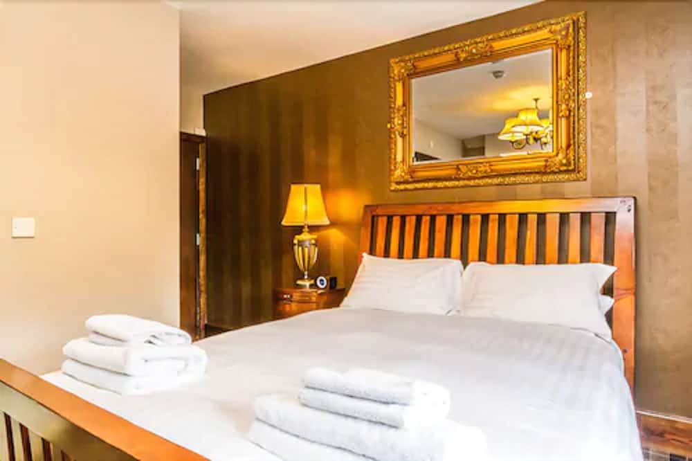 Mayflower Boutique Hotel