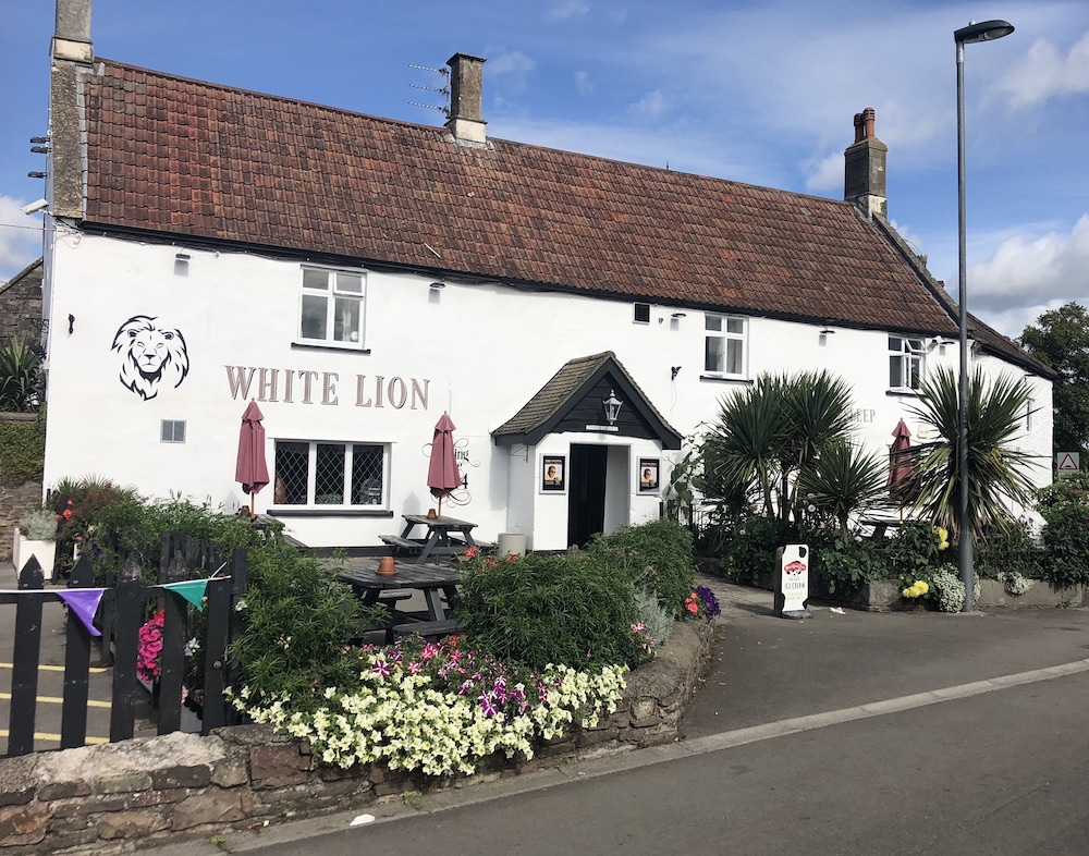White Lion Hotel