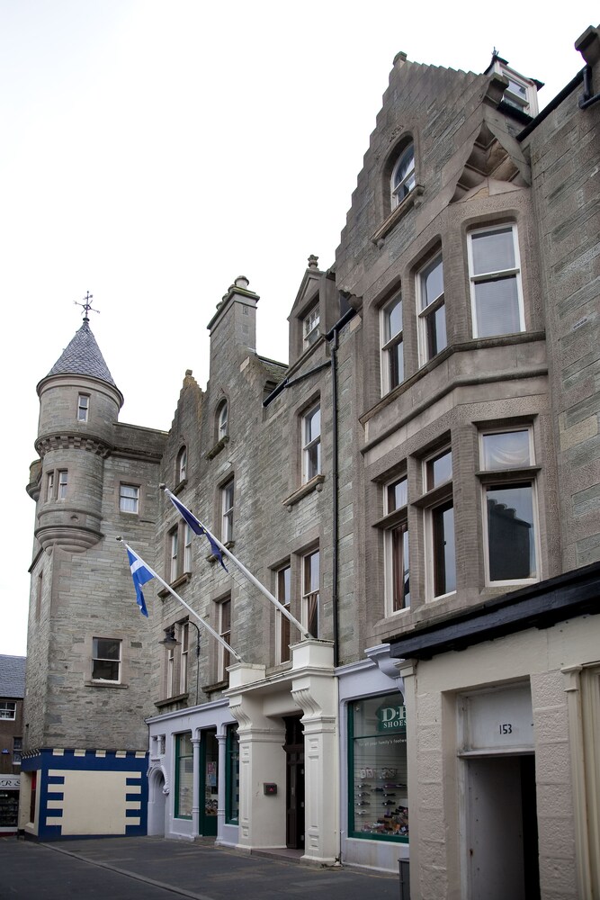 Grand Hotel