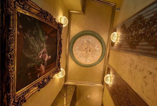 Belle Epoque Boutique Villa