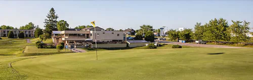 Forest Golf Club and Inn