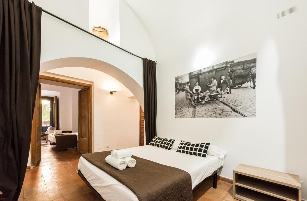 Fantastic Apartments Royal Palace