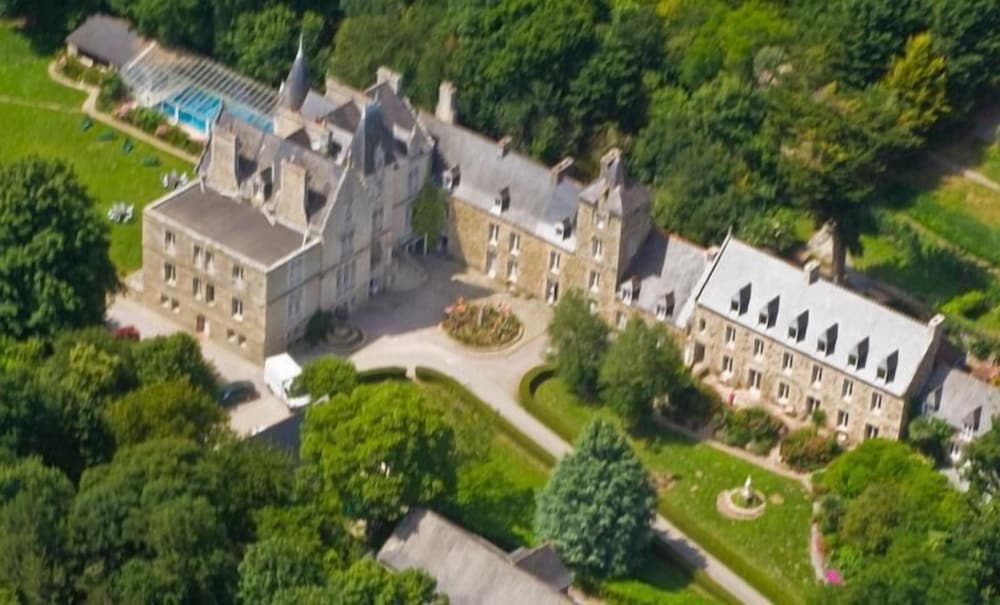 Chateau Du Val