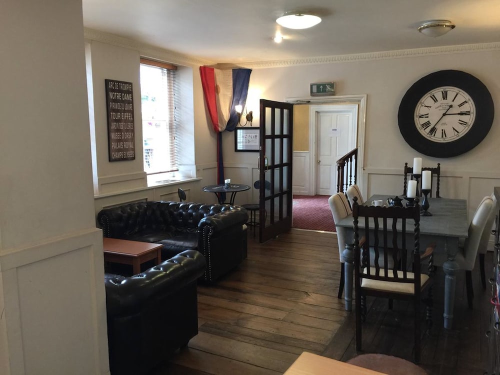 Georgian Hotel