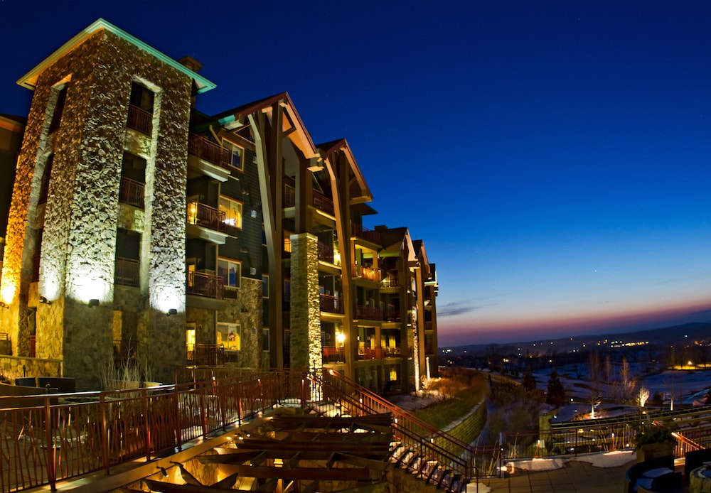 Grand Cascades Lodge
