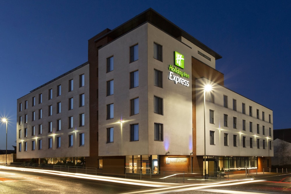 Holiday Inn Express Cheltenham, an IHG Hotel