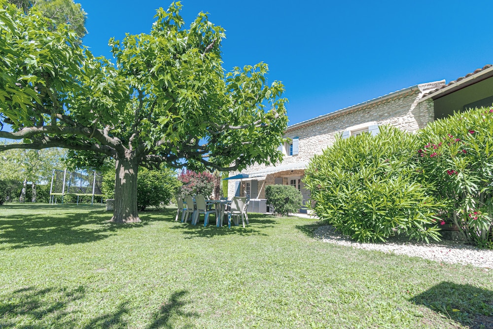 Mas de l'Olivier - Enclave of the Popes - Visan - sleeps 9 