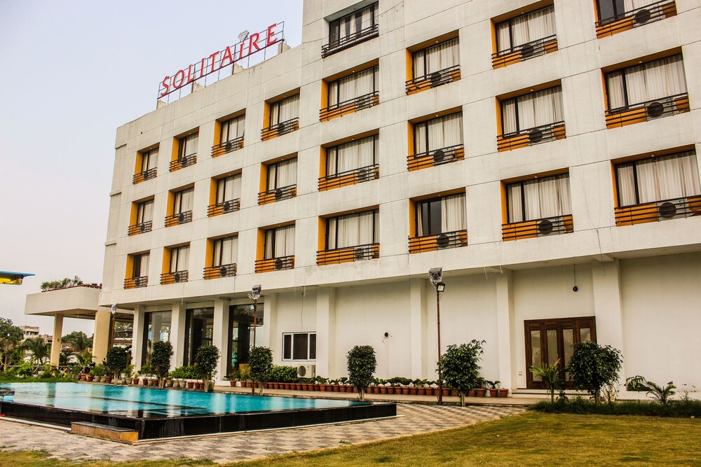 Solitaire Hotel and Resort