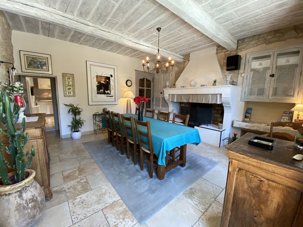 MAS CHANTE-MERLE - classified 5 * - POOLHOUSE - HEATED SWIMMING POOL - SPA - ST REMY