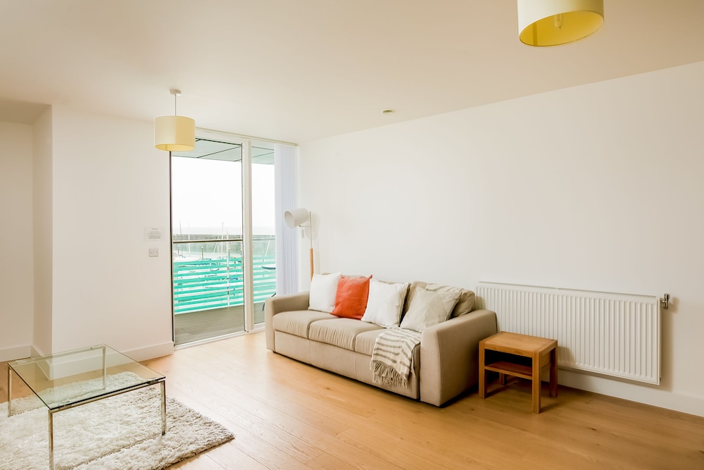 Rethink Living - Luxury Brighton Marina