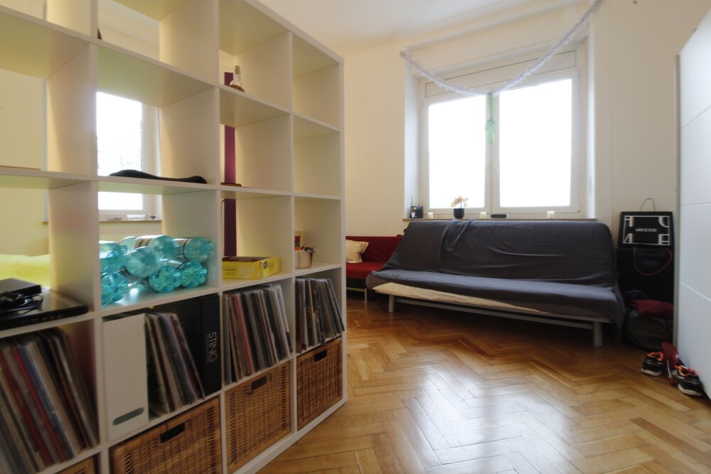 1 BR in heart of City