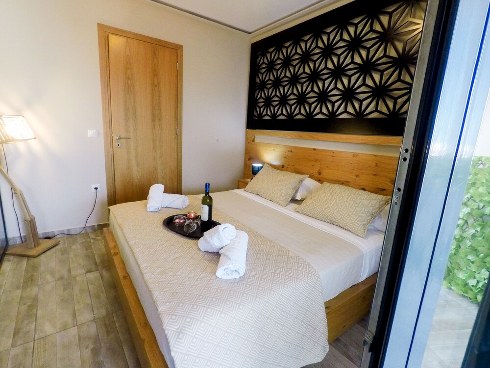 Azante Boutique Suites