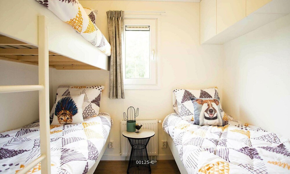 C Deluxe 5 people - Two Bedroom Resort, Sleeps 5